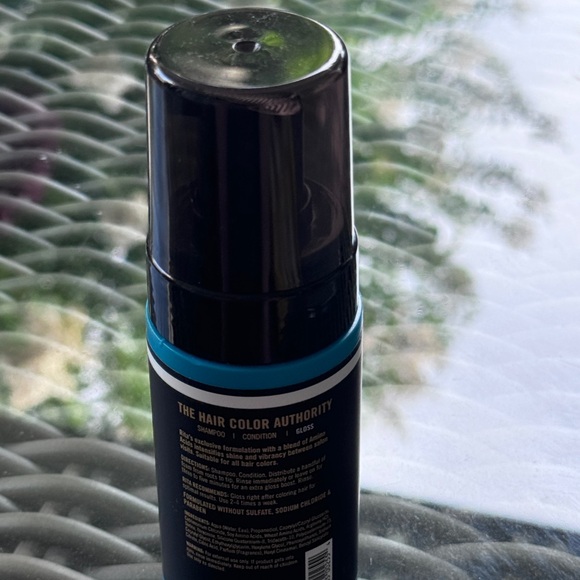 True Color Ultimate Shine Gloss in Clear
RITA HAZAN - Picture 4 of 4